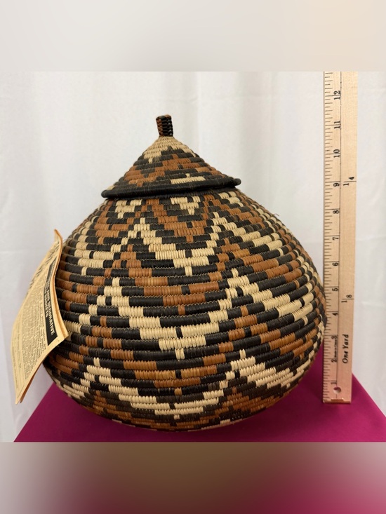 Zulu Other - Zulu 11” Vintage Handwoven Lidded Storage Basket in Dark Brown, Caramel & Cream